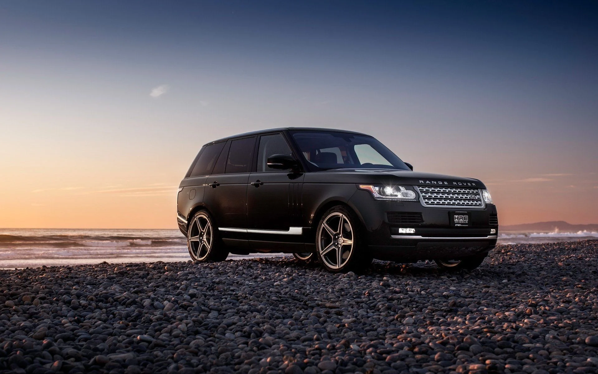 Cum găsești rapid și eficient piese pentru mașina ta  Range Rover sau alte modele de mașini de teren?
