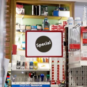 Prezentare oferte cu afisaj magnetic